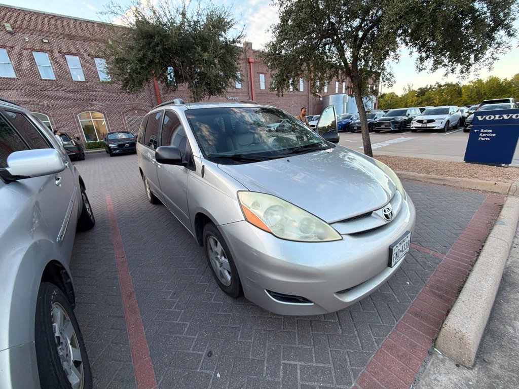 Toyota Sienna