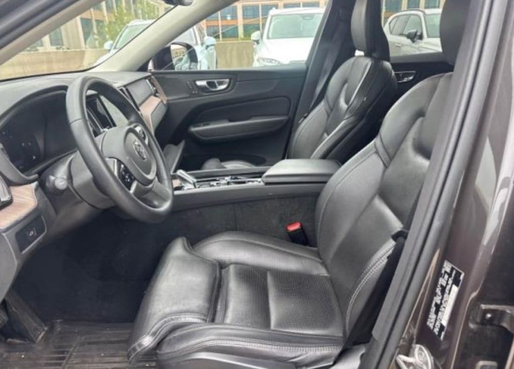 Used 2023 Volvo XC60 B5 Ultimate Dark Theme SUV