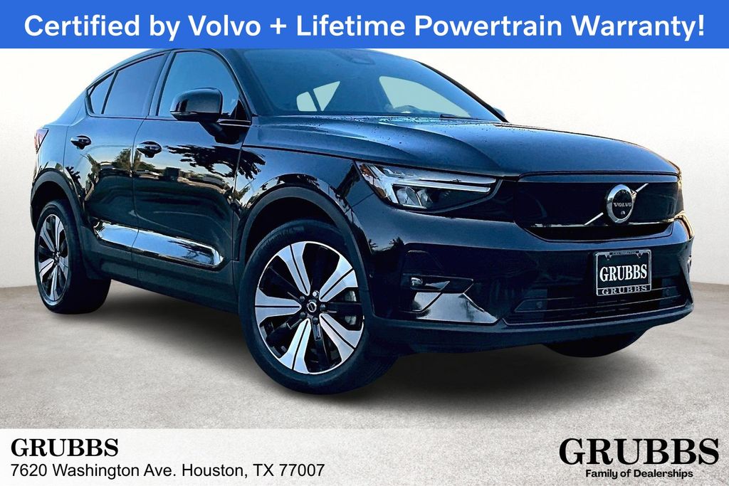 2023 Volvo C40 Plus's photo