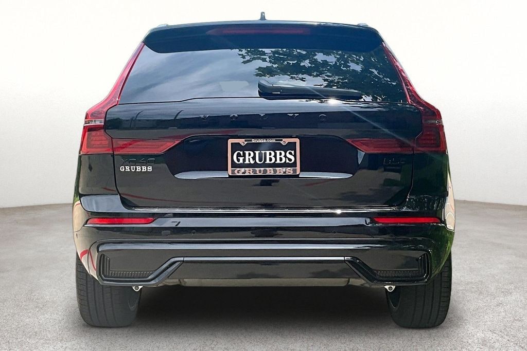 New 2026 Volvo XC60 B5 Ultra Black Edition SUV