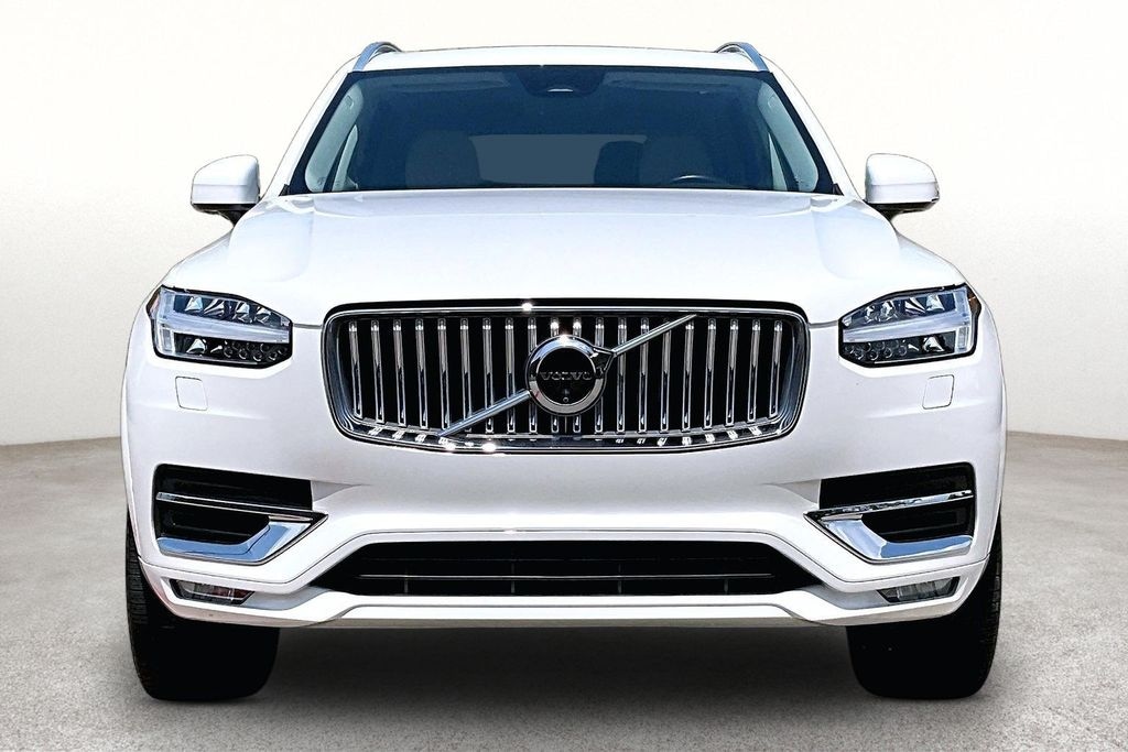 Certified 2025 Volvo XC90 B6 Plus 7-Seater SUV
