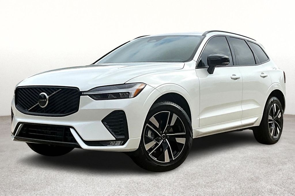 New 2026 Volvo XC60 B5 Core SUV