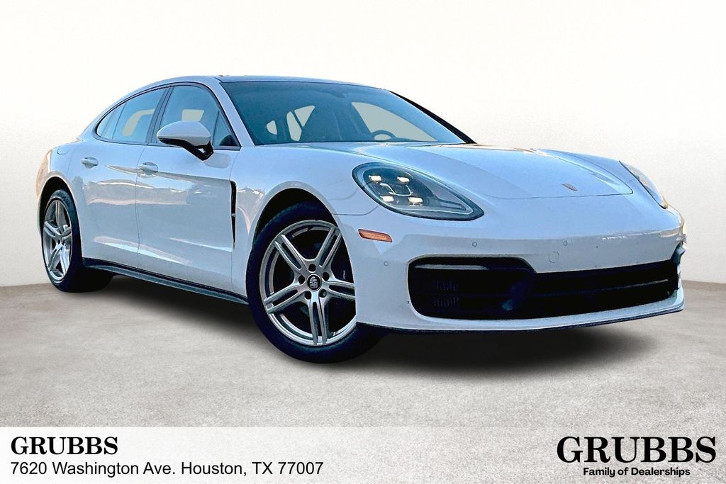 2021 Porsche Panamera Base's photo