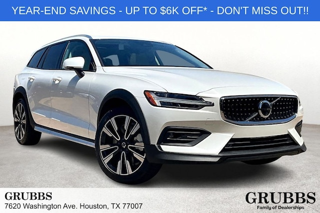 2025 Volvo V60 Cross Country B5 Ultra AWD Wagon