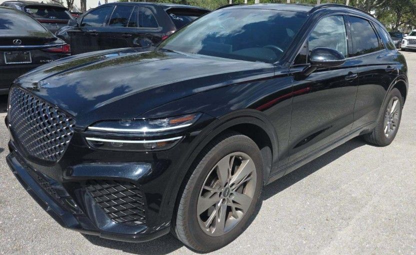 2025 GENESIS GV70 Sport's photo