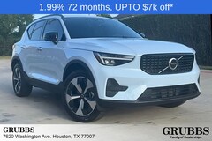2026 Volvo XC40 B4 Core FWD SUV