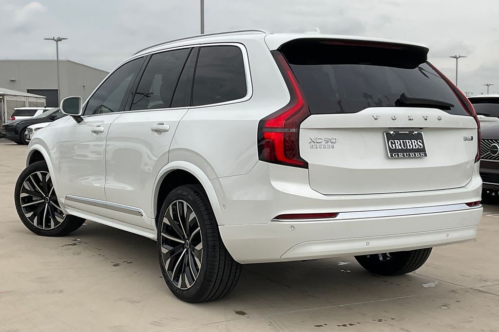 2026 Volvo XC90 photo 2