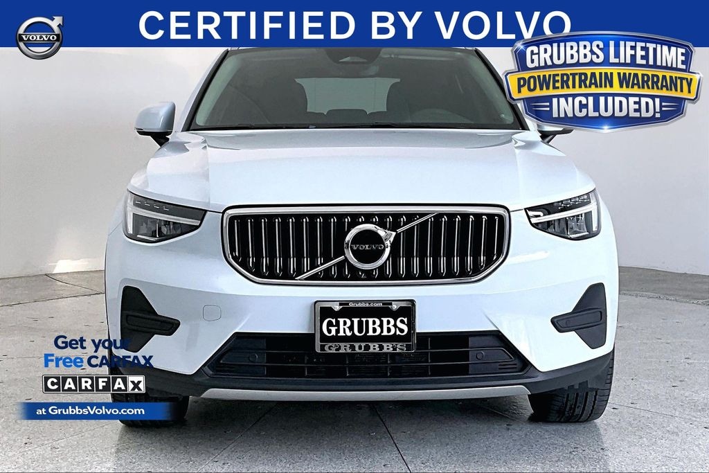 Certified 2024 Volvo XC40 B5 Core SUV