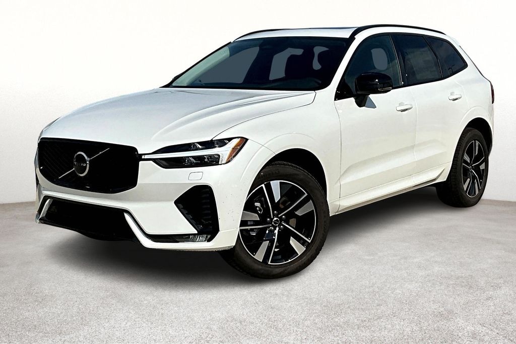 New 2026 Volvo XC60 B5 Core SUV