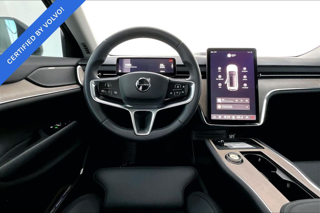 2025 Volvo EX90 5