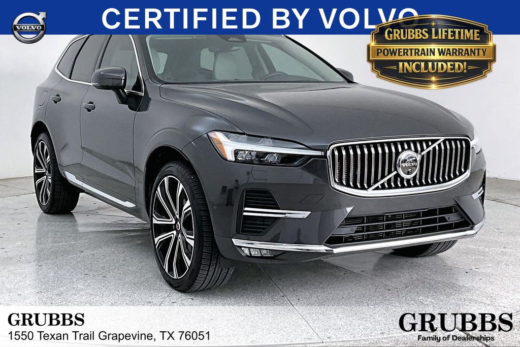 2023 Volvo XC60 B5 Ultimate Bright Theme AWD's photo