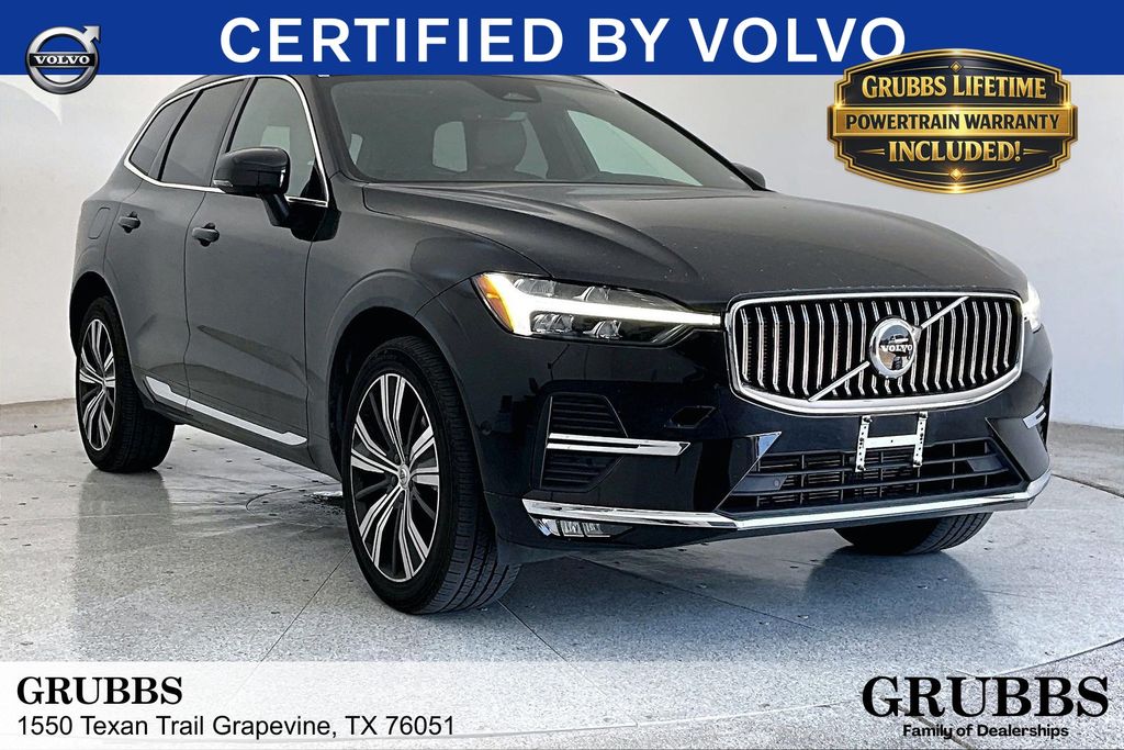 2023 Volvo XC60 B5 Plus Bright Theme AWD's photo
