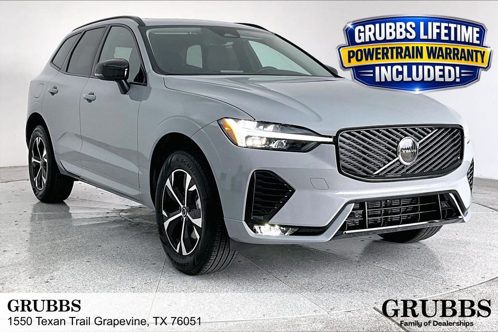2026 Volvo XC60 B5 Core Dark AWD's photo