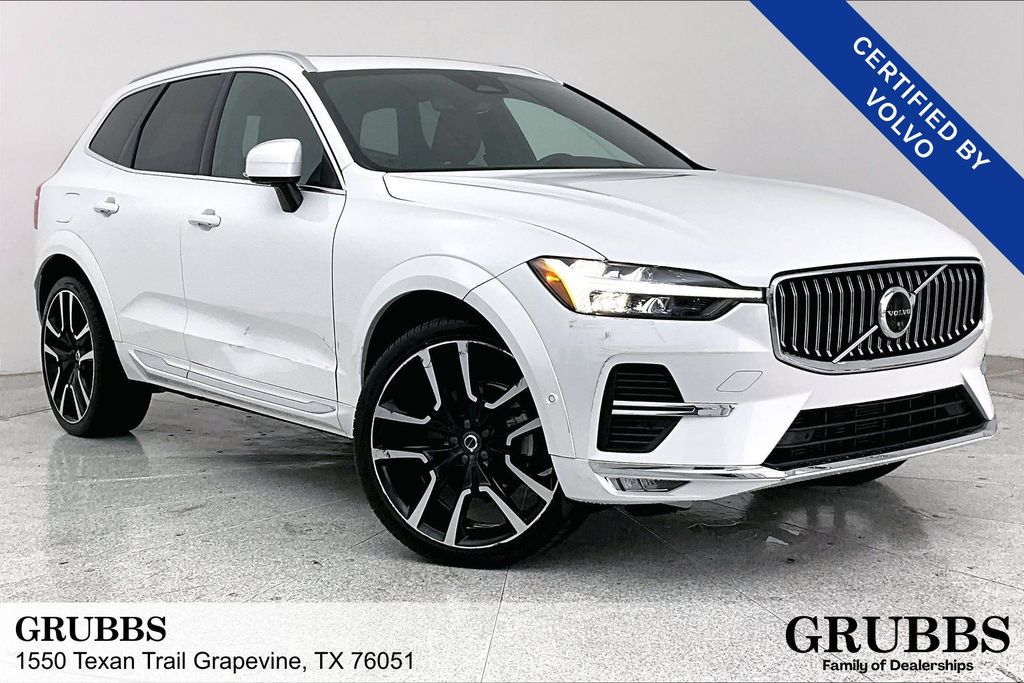 2023 Volvo XC60 Ultimate's photo