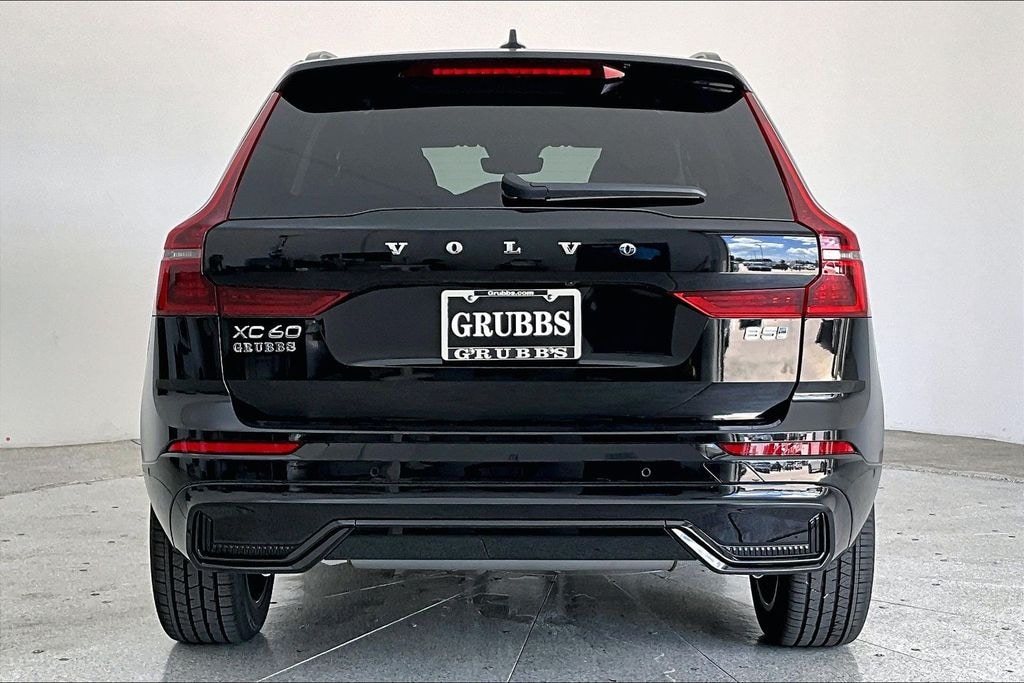 New 2026 Volvo XC60 B5 Plus SUV