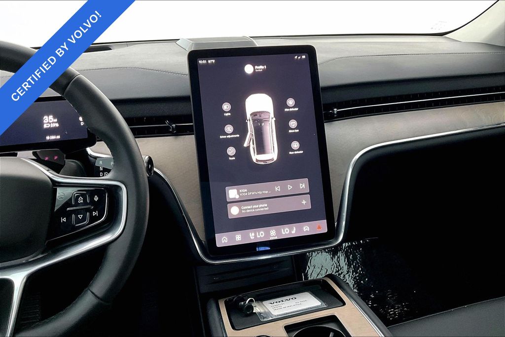 2025 Volvo EX90 6
