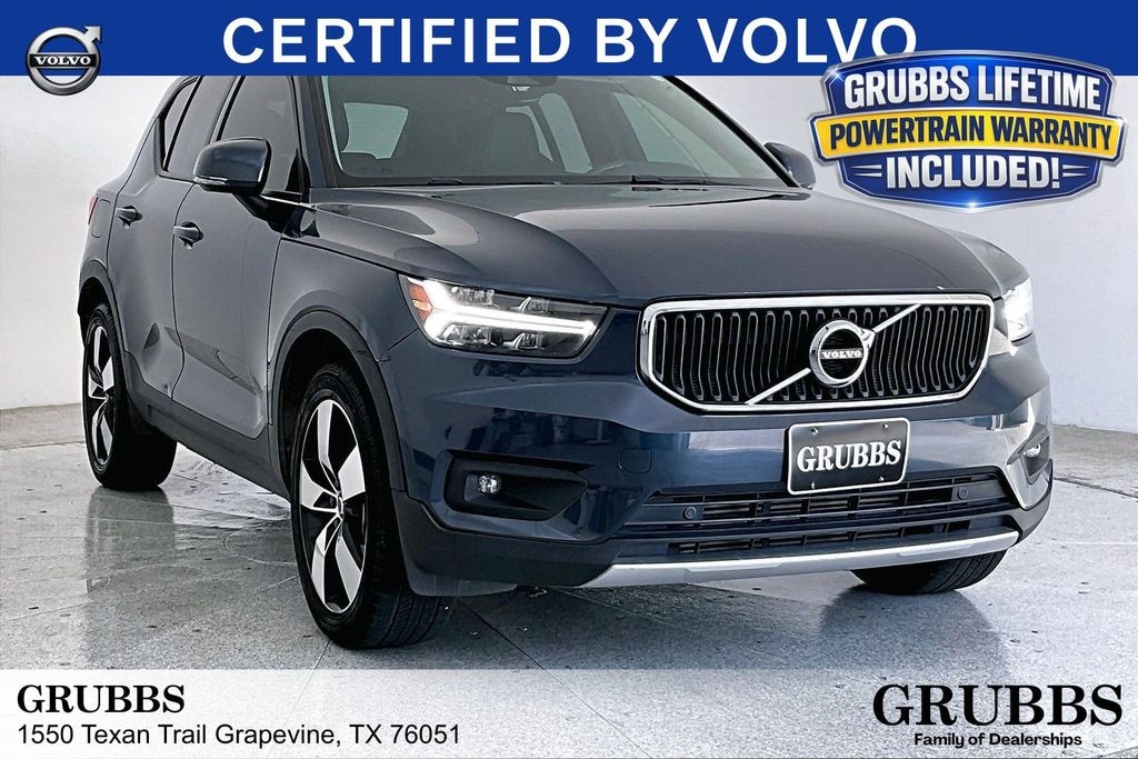 Used 2021 Volvo XC40 Momentum SUV
