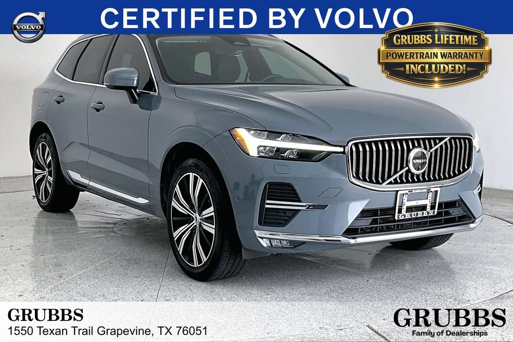 2023 Volvo XC60 B5 Plus Bright Theme AWD's photo