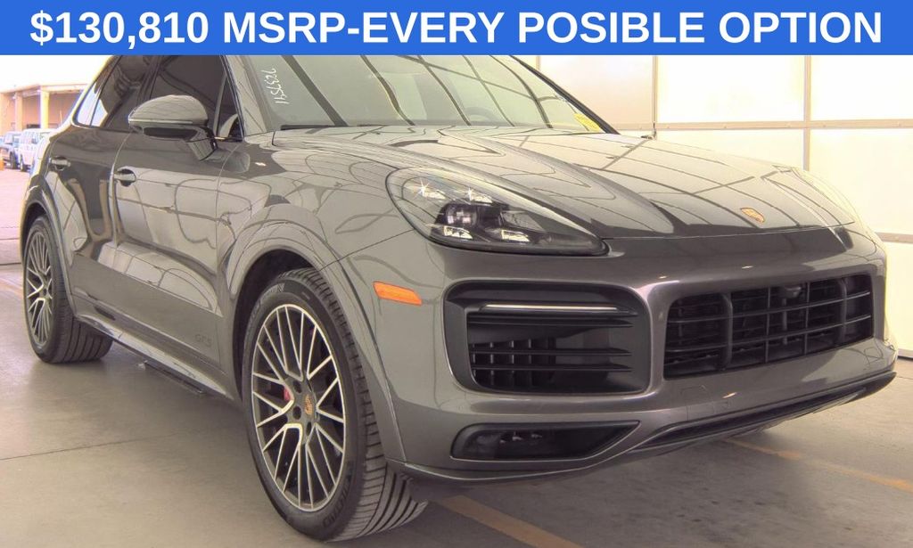 2023 Porsche Cayenne GTS's photo