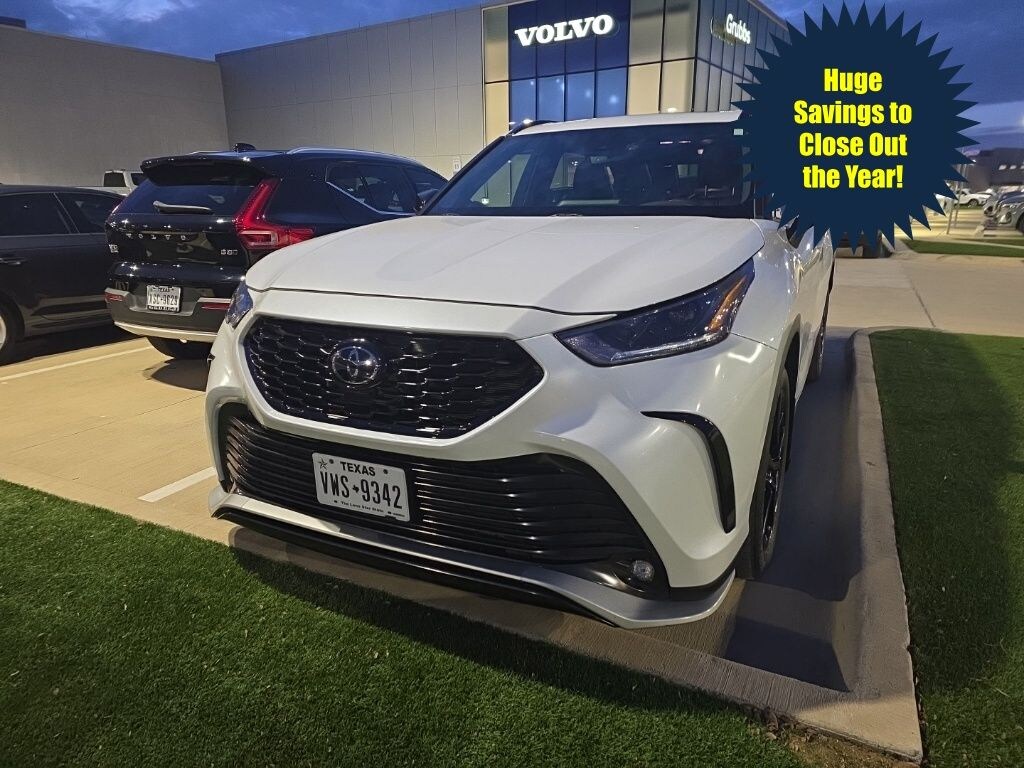 Used 2024 Toyota Highlander XSE SUV