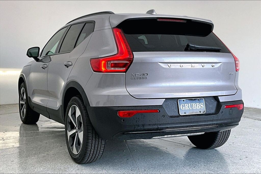New 2026 Volvo XC40 B4 Plus SUV