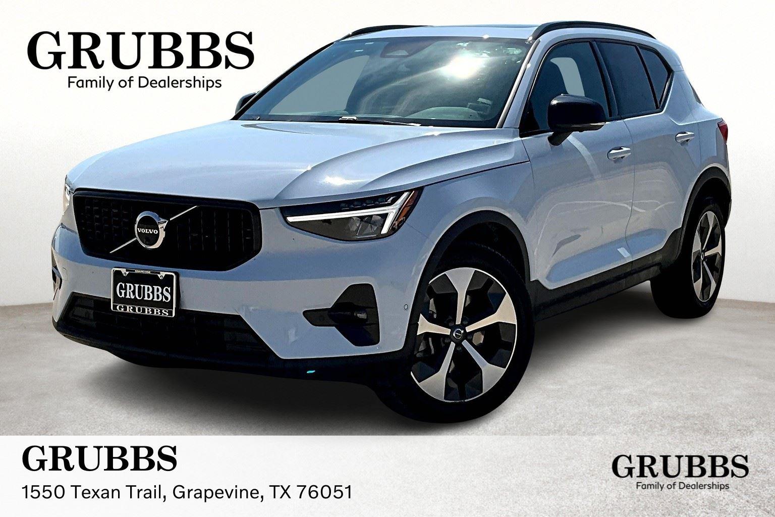 2025 Volvo XC40