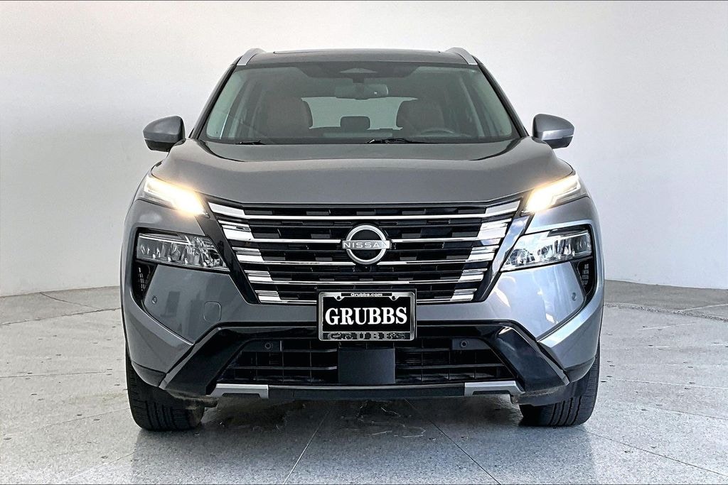 Used 2025 Nissan Rogue Platinum SUV