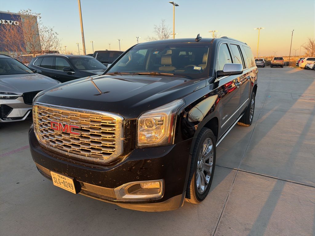 2018 GMC Yukon XL Denali's photo