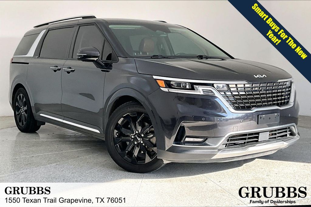 2022 Kia Carnival SX Prestige's photo