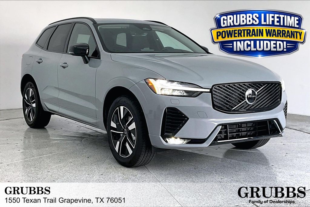 2026 Volvo XC60 B5 Core Dark AWD's photo