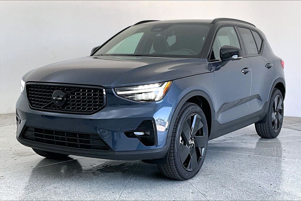 New 2026 Volvo XC40 B5 Ultra Black Edition SUV