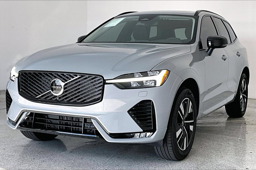 New 2027 Volvo XC60 B5 Core SUV