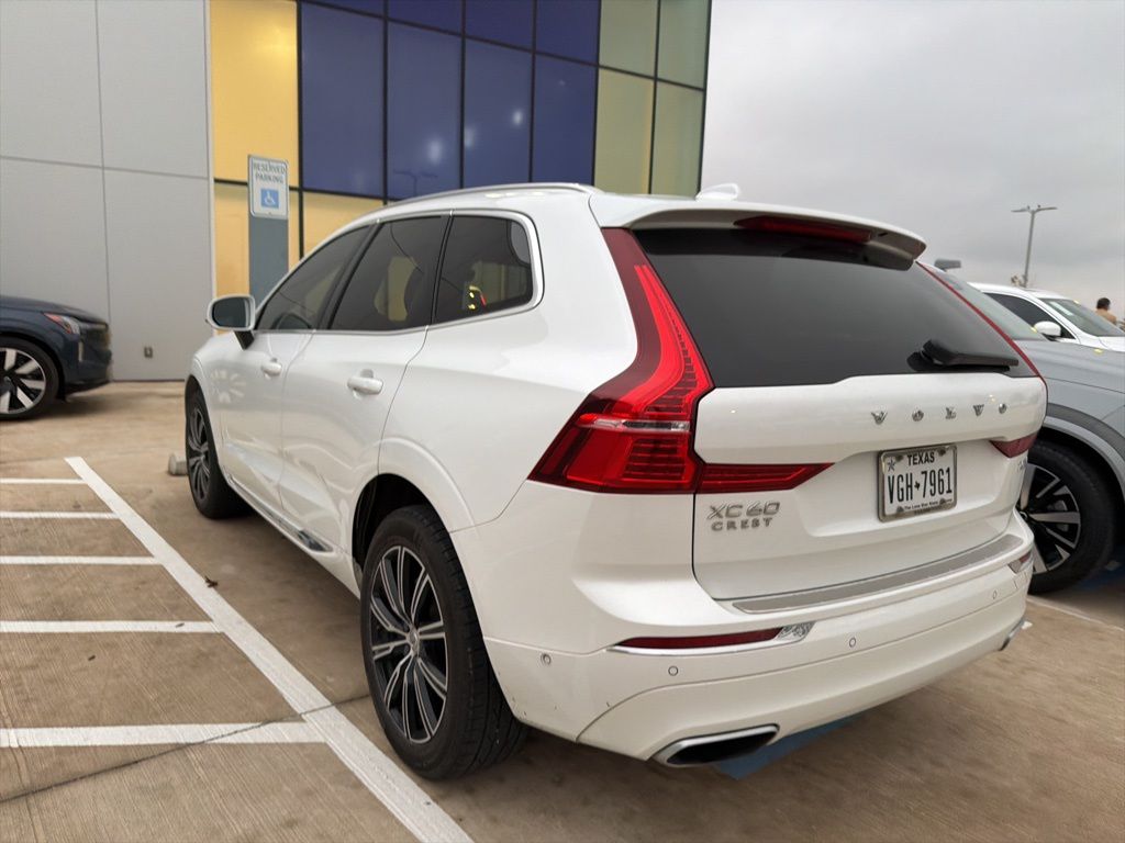 2021 Volvo XC60 T5 Inscription photo 4