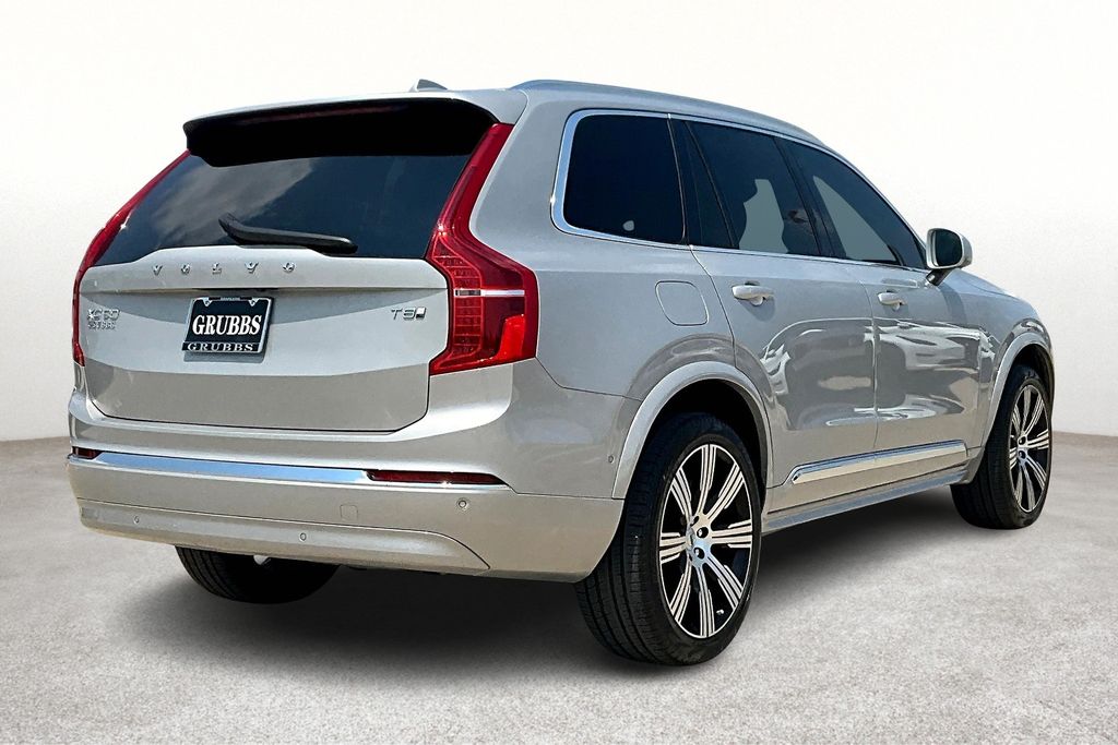 2025 Volvo XC90 T8 photo 2