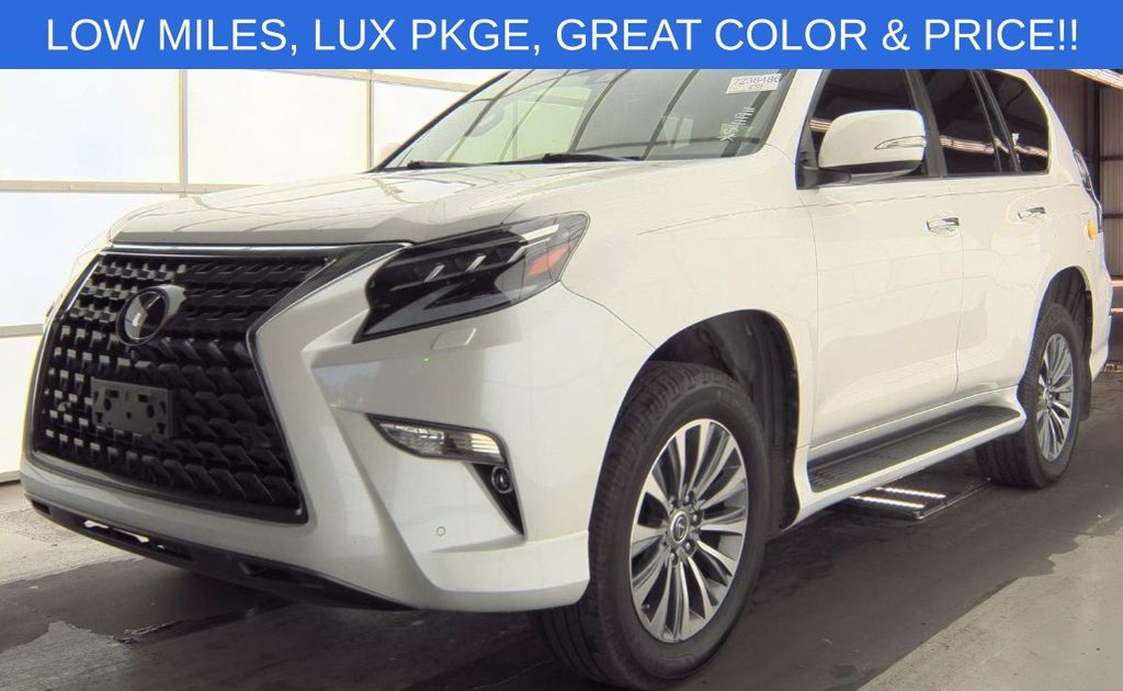 2020 Lexus GX LUXURY's photo