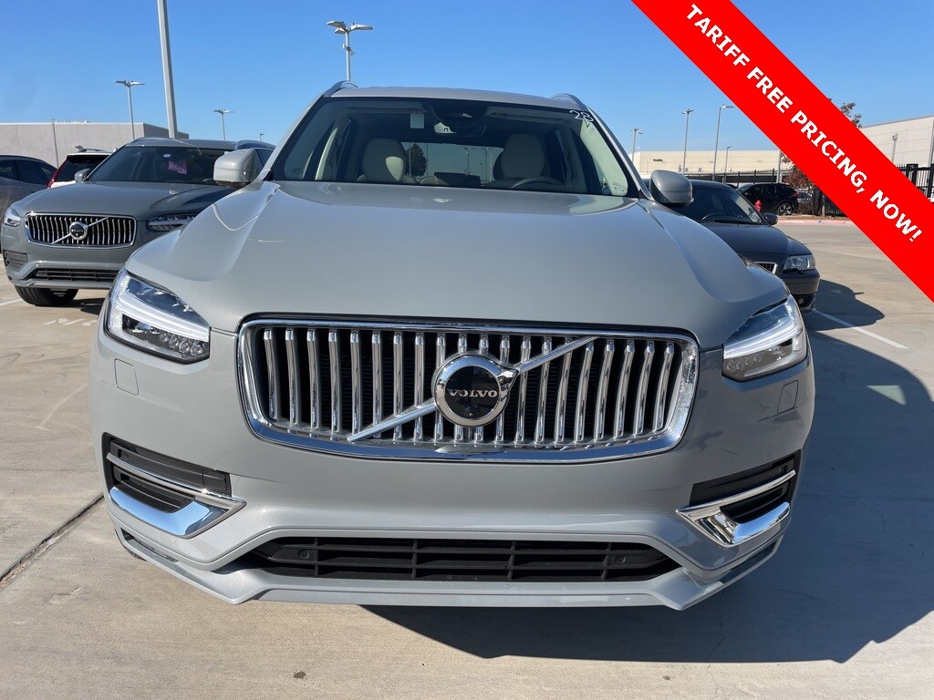 2025 Volvo XC90 Plus photo 2