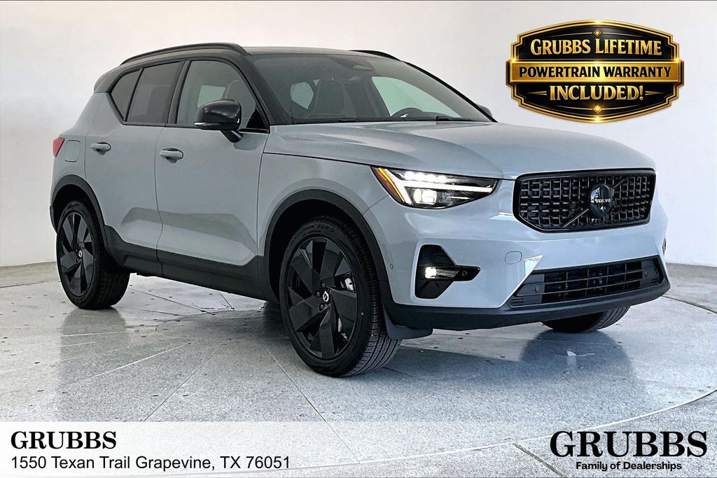 2026 Volvo XC40 B5 Ultra Ultra Black Edition AWD's photo