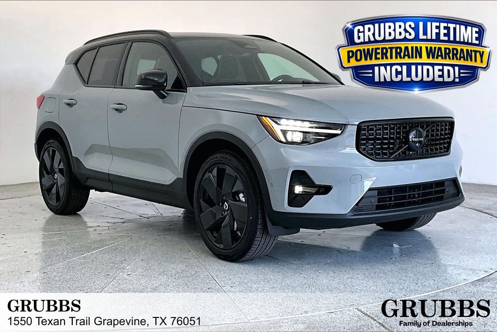 2026 Volvo XC40 B5 Ultra Ultra Black Edition AWD's photo