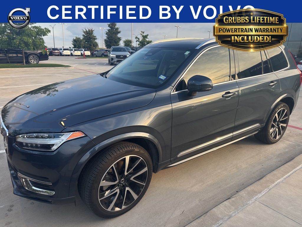 2024 Volvo XC90 B5 Plus Bright theme 4WD's photo