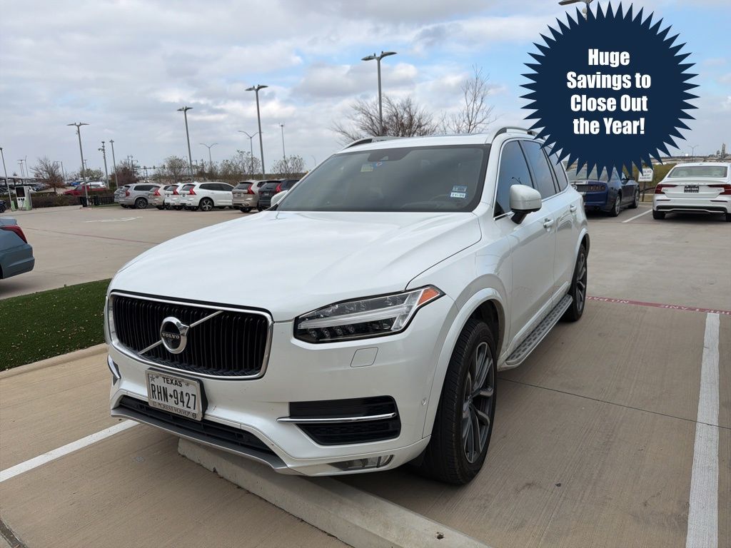 2019 Volvo XC90 Momentum's photo