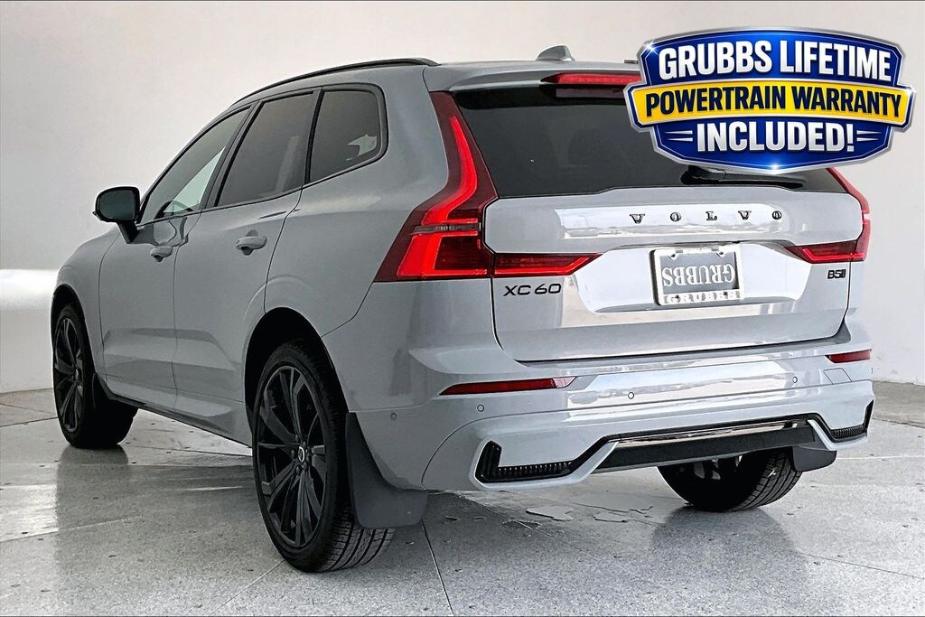 New 2026 Volvo XC60 B5 Ultra Black Edition SUV