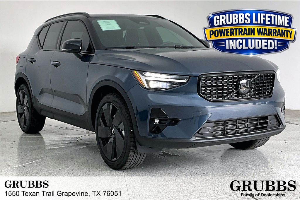 2026 Volvo XC40 B5 Ultra Ultra Black Edition AWD's photo