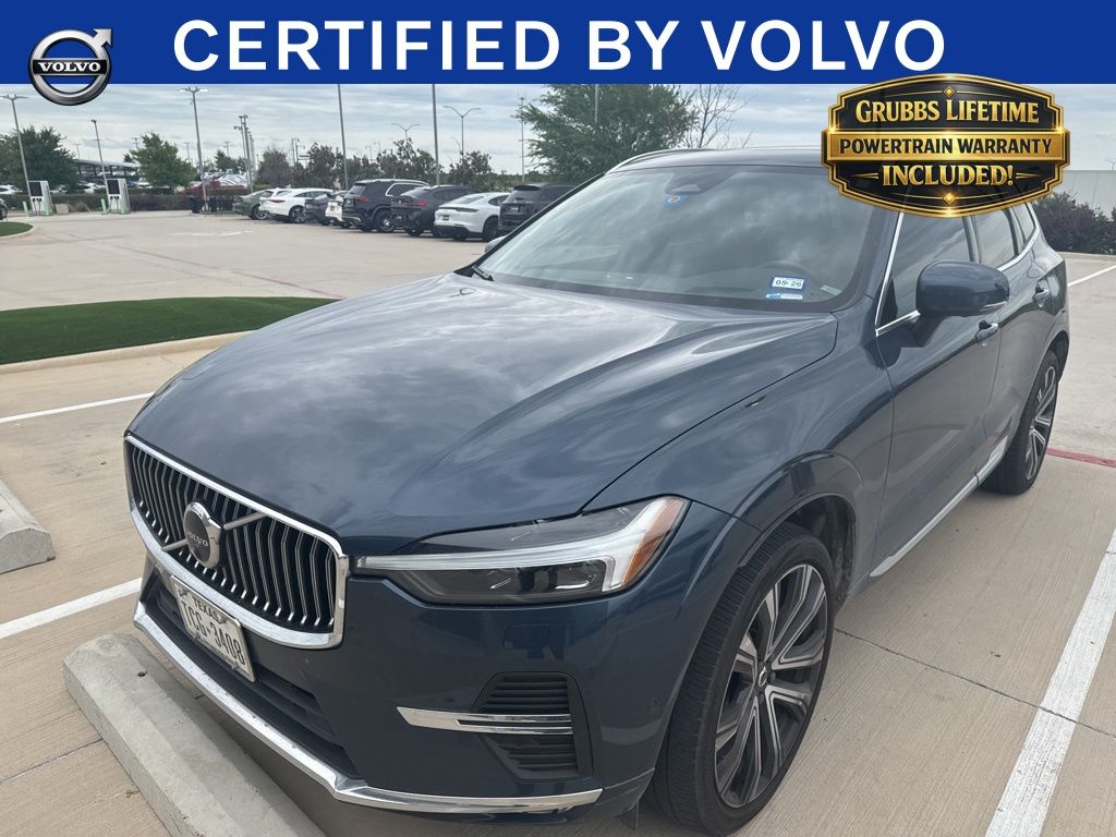 2023 Volvo XC60 B5 Ultimate Bright Theme FWD's photo