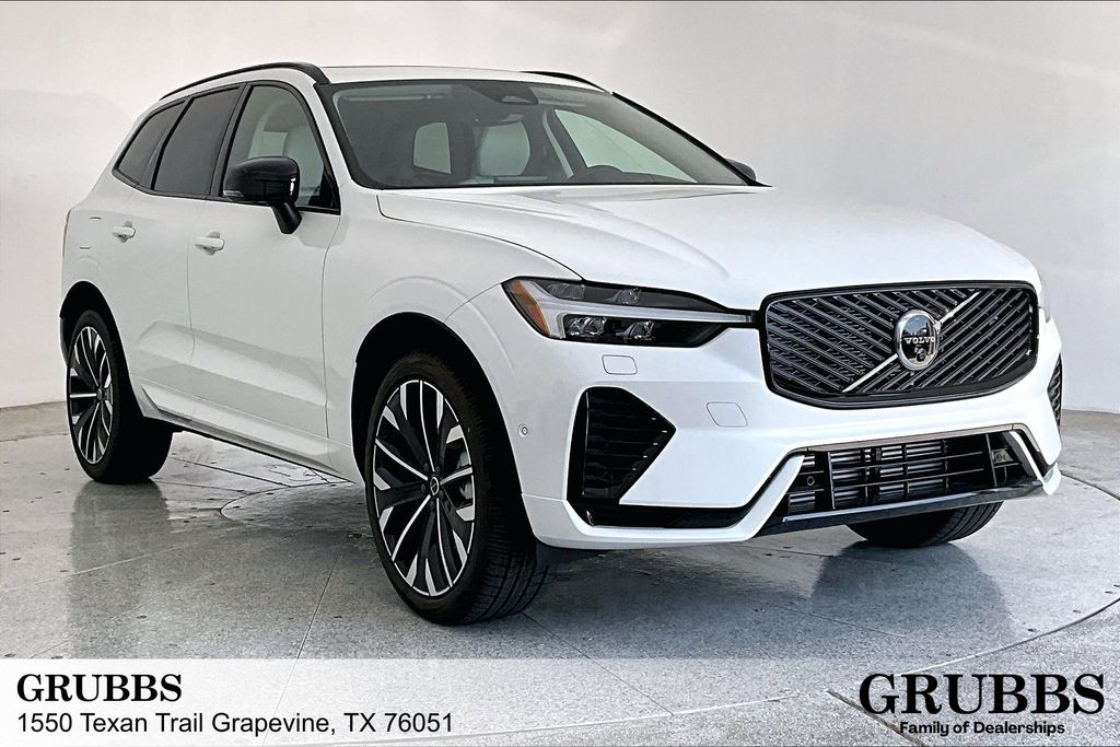 New 2026 Volvo XC60 plug-in hybrid T8 Ultra