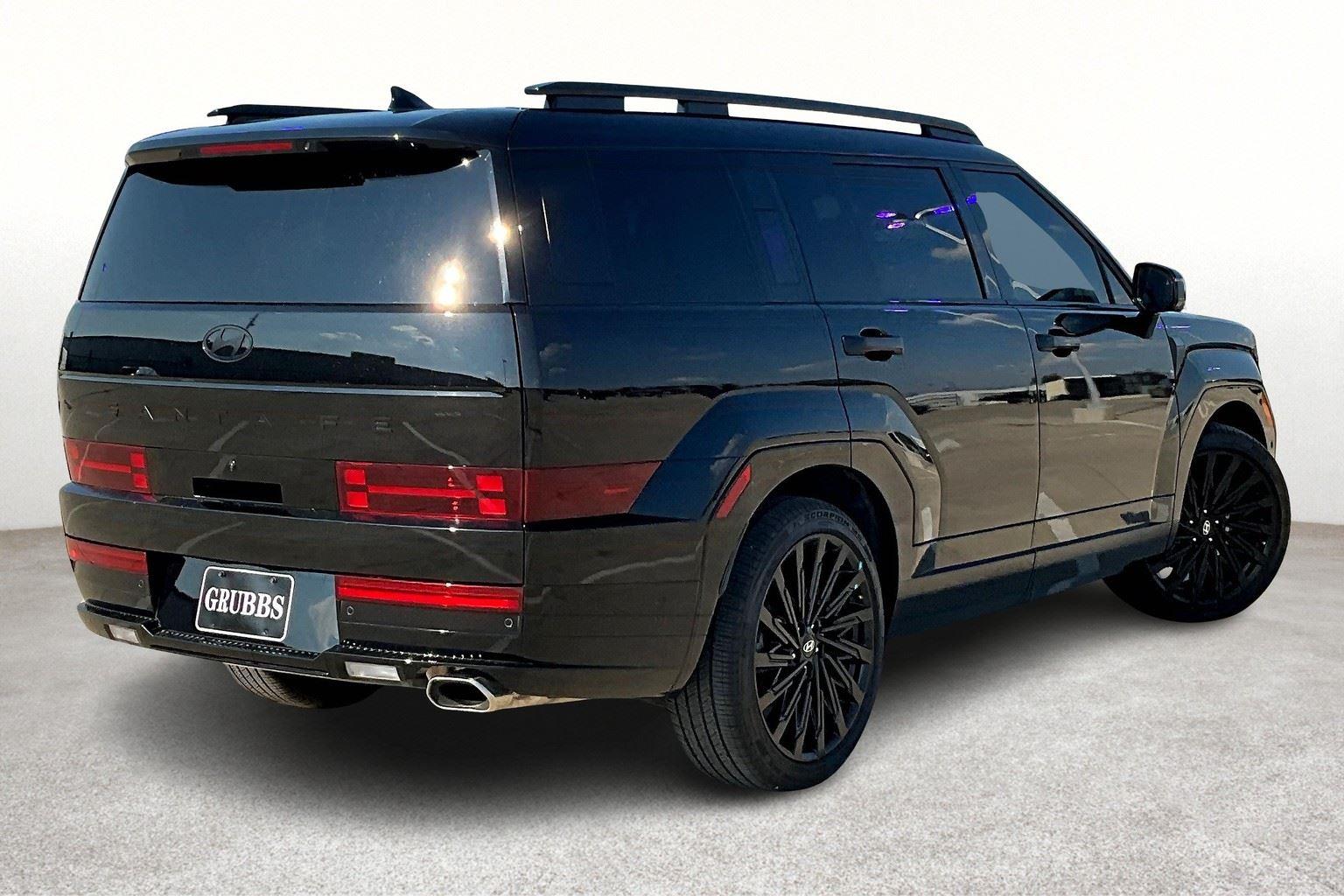 2024 Hyundai Santa Fe Calligraphy photo 2