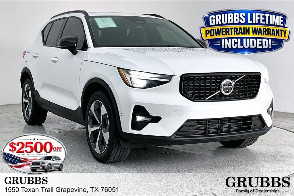 New 2026 Volvo XC40 B5 Plus SUV