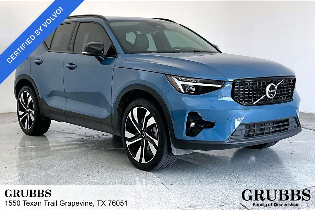 2024 Volvo XC40