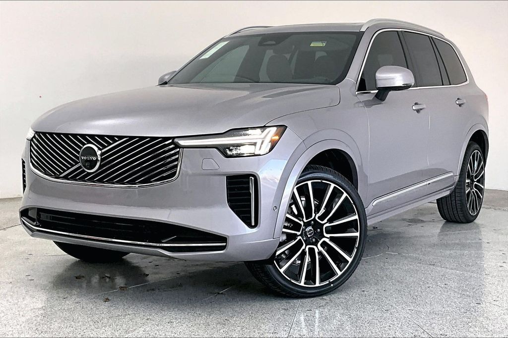 New 2026 Volvo XC90 B6 Plus 7-Seater SUV