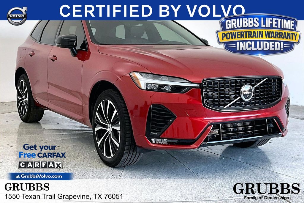 2024 Volvo XC60 B5 Ultimate Dark Theme AWD's photo