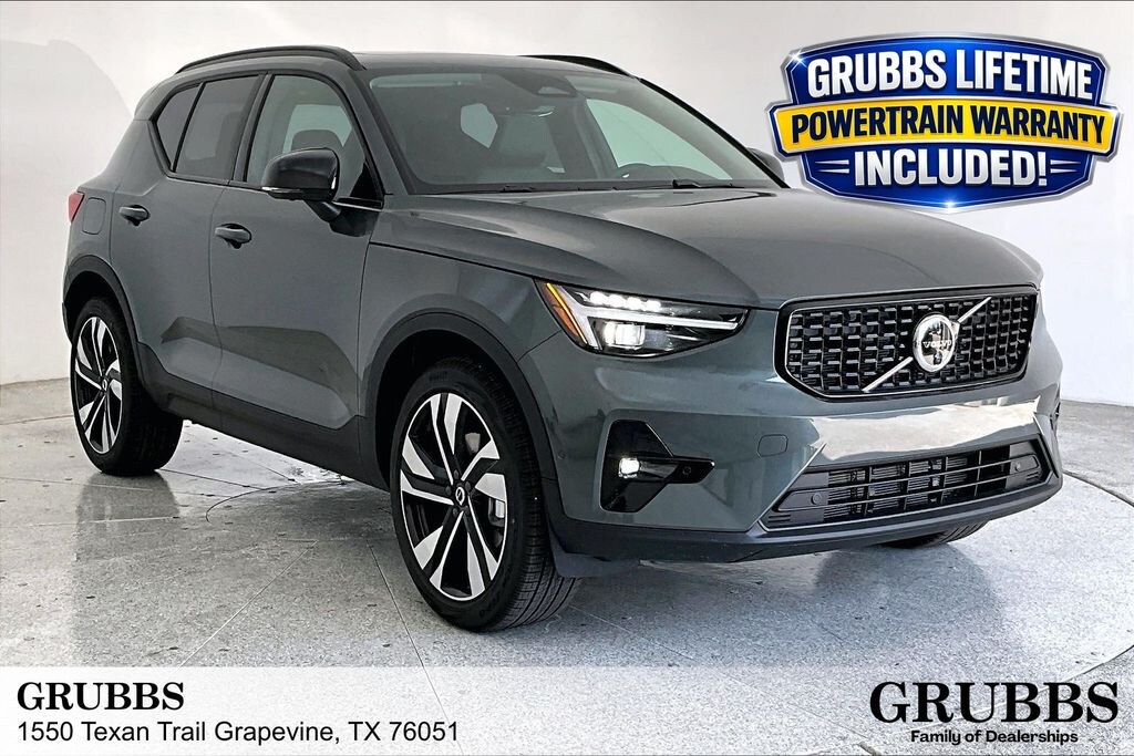 New 2026 Volvo XC40 B5 Ultra SUV